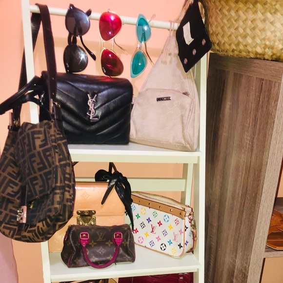 Brand new Saint Laurent bag - Picture 3 of 3